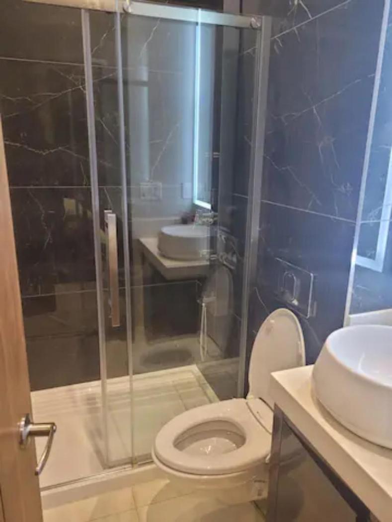 Toronto Modern House Apartment Екстериор снимка